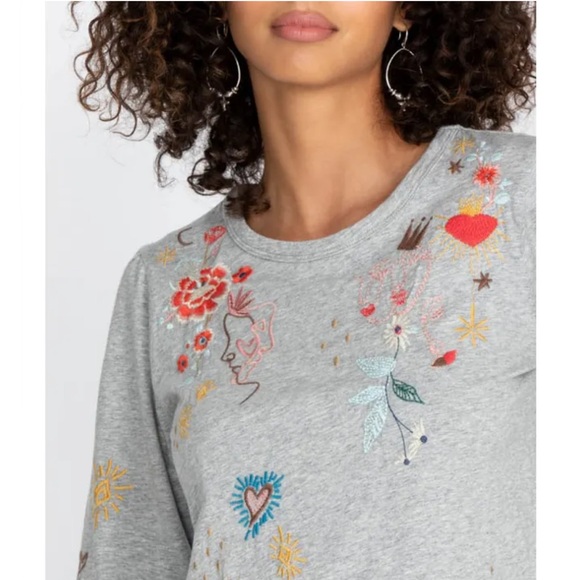 Johnny Was Ruth Puff Sleeve Embroidered Tee, size XL - Picture 4 of 4